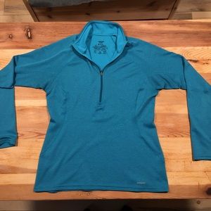 Patagonia women’s Capilene 3 top size Medium